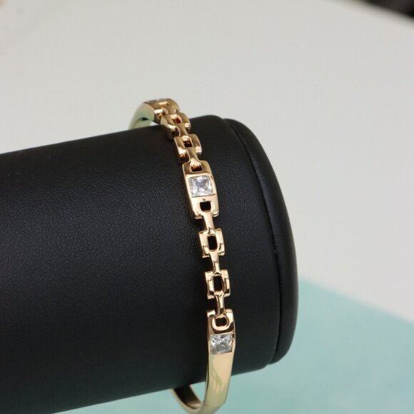 Elegant Rose Gold Bangle with Geometric Charm and Crystal Accents, XPBL0474 - Picture 5 of 12